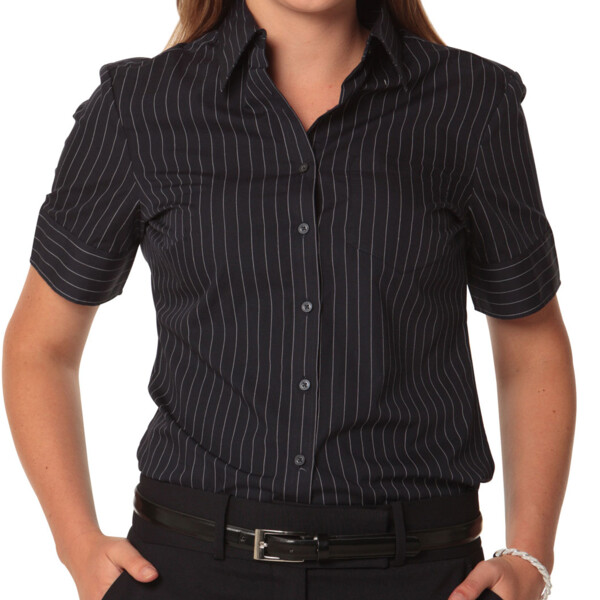 Front (Only colour preview available)