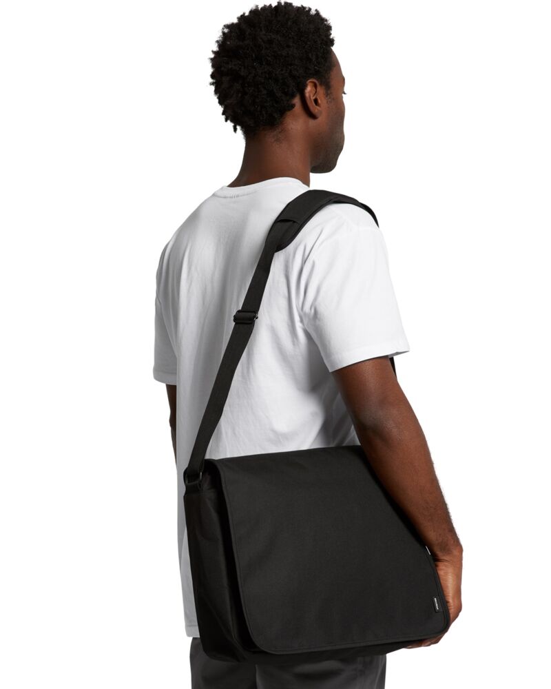 RECYCLED MESSENGER BAG Thumbnail